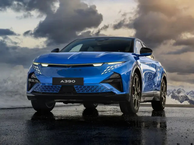 Alpine A390