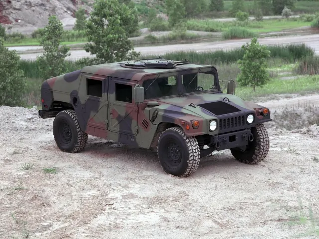 AM General HMMWV (Humvee)