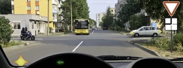 Билет 20, вопрос 15: дорожная ситуация