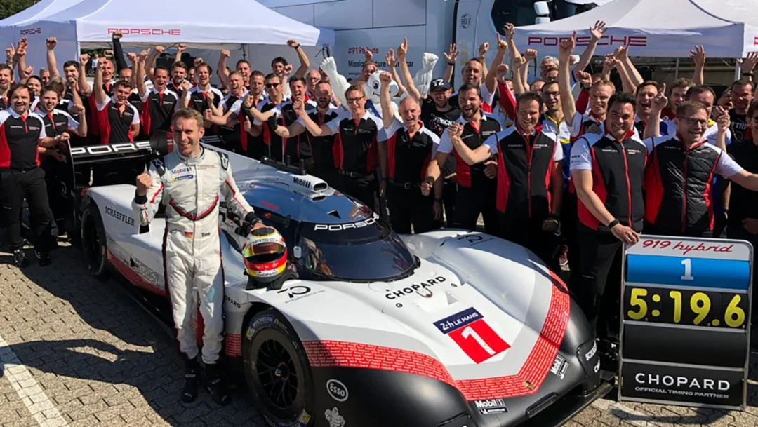 Porsche выпустит лимитированную версию 911 GT3 в честь 100-летия Нюрбургринга