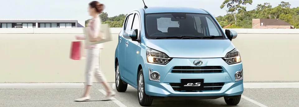 Daihatsu Mira e:S 2023 — HATCHBACK_5_DOORS