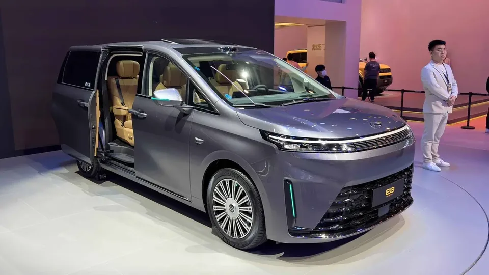 GAC Trumpchi E8 2026 — Минивэн / MPV