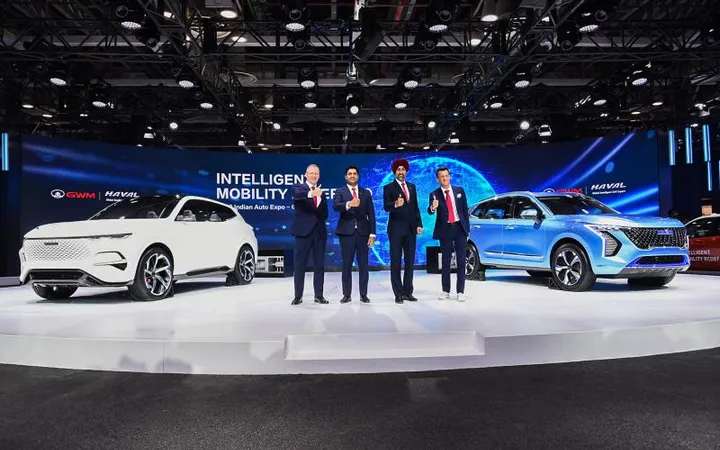 Haval F7 2026: обновлённые моторы, комплектации и цены в России