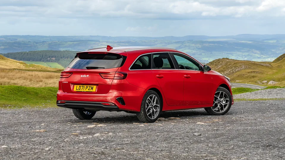 Kia Ceed 2026 — WAGON_5_DOORS