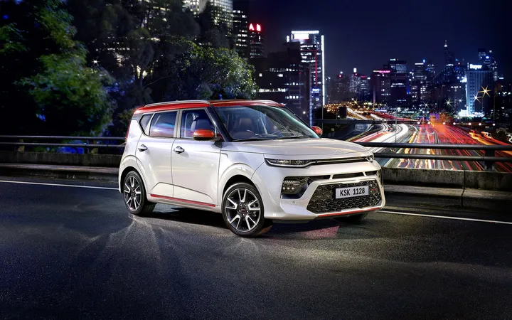 Лучшие кроссоверы и внедорожники 2022 года: топ-10 по версии HeartCar