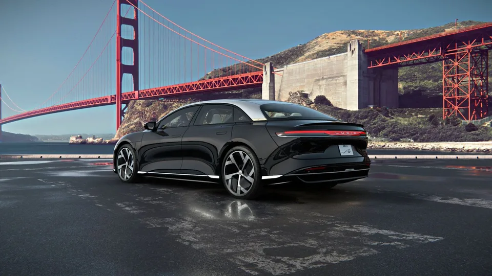 Lucid Air 2023 — SEDAN