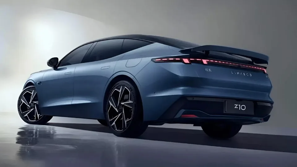 Lynk & Co Z10 2026 — Седан