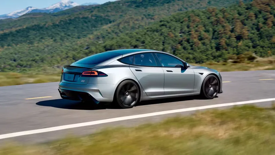 Tesla Model S 2026 — LIFTBACK