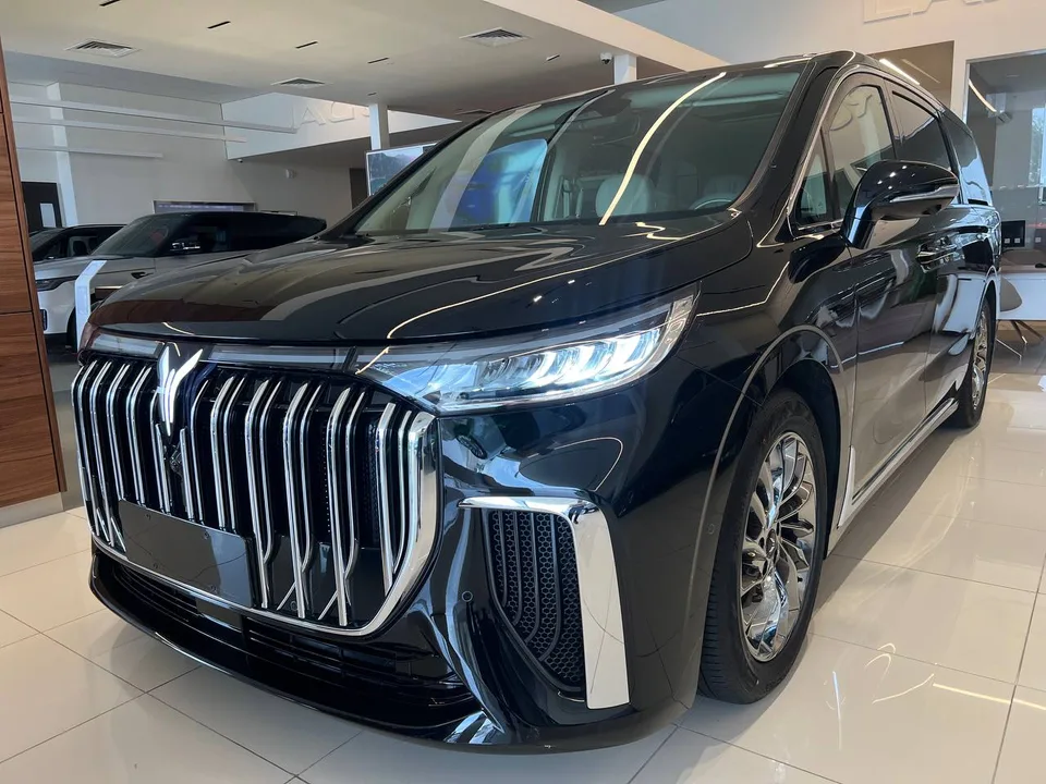 Voyah Dream 2026 — Минивэн / MPV