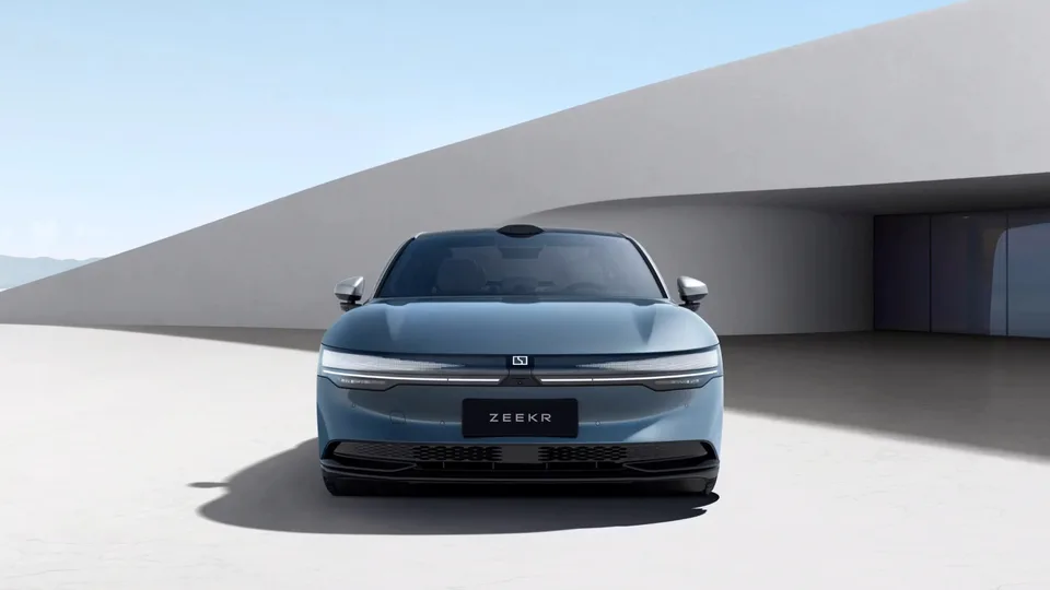 Zeekr 007 2026 — SEDAN