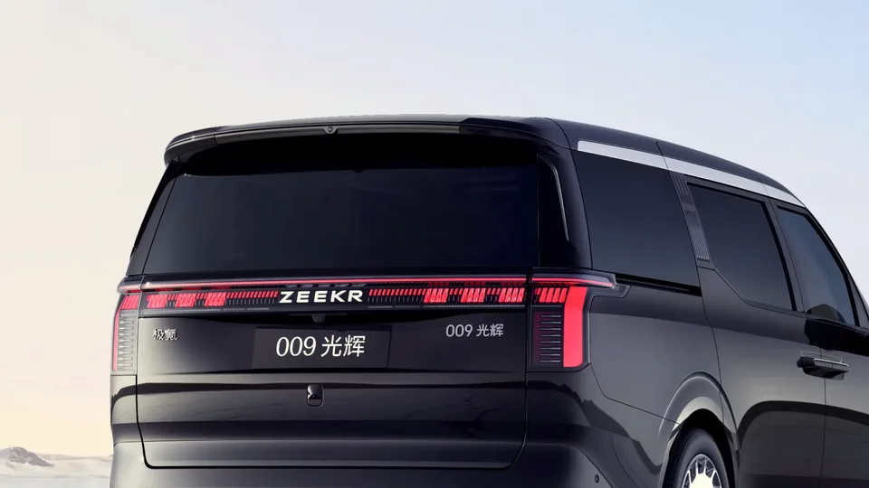 Zeekr 009 2026 — Минивэн / MPV