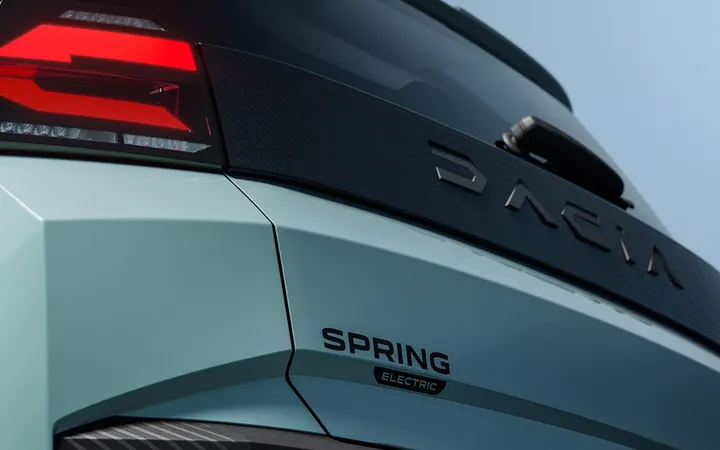 Dacia представила второе поколение электрического Spring: доступность остаётся приоритетом