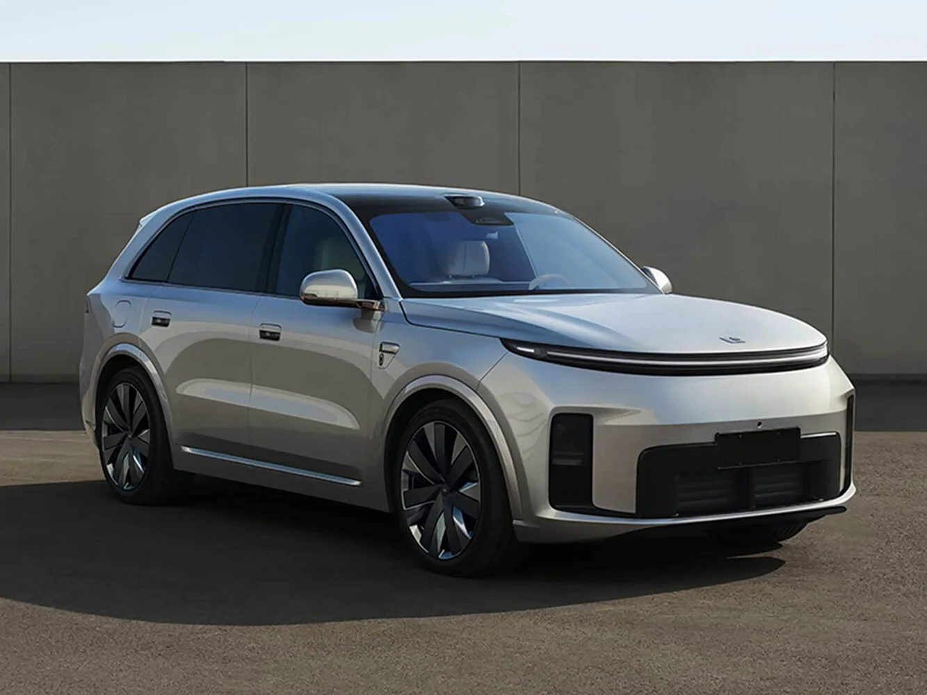 Li Auto (Lixiang) L8 2026 года: обзор, запас хода и выбор версии