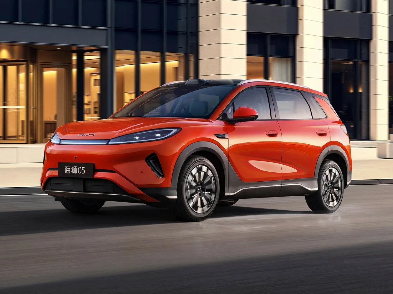 BYD Sea Lion 05 2026 года: гибрид или электромобиль — что выбрать?