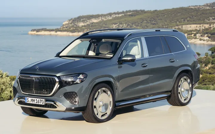 Mercedes-Benz Maybach GLS 2026 года: роскошь и практичность в одном внедорожнике