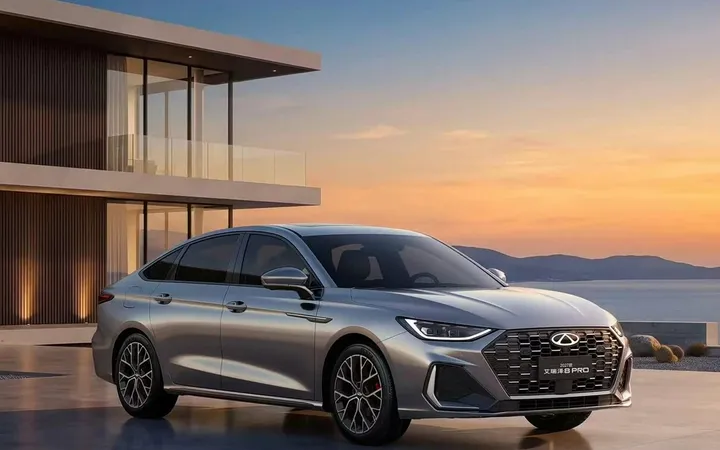 Chery Arrizo 8 Pro 2026 года: какой мотор выбрать — 1.6 или 2.0?