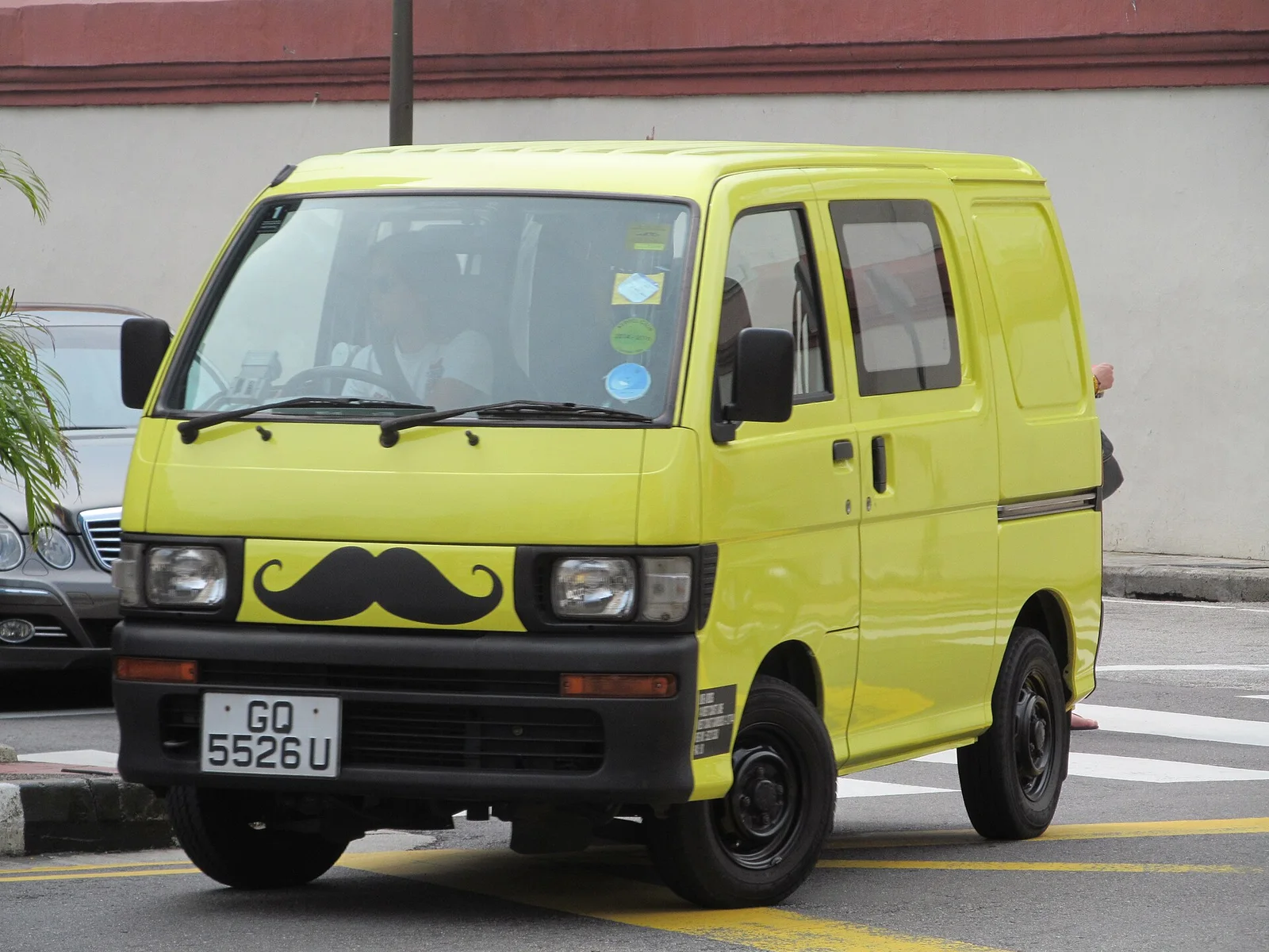 Daihatsu обновила кей-трак Hijet Truck: расширен Smart Assist и добавлено LED-освещение