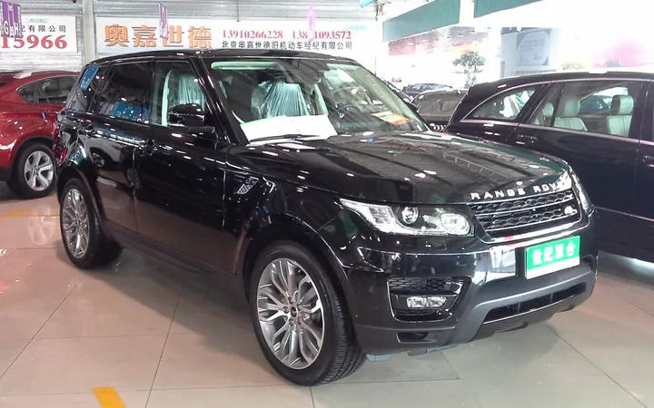 Range Rover: история легендарного британского внедорожника