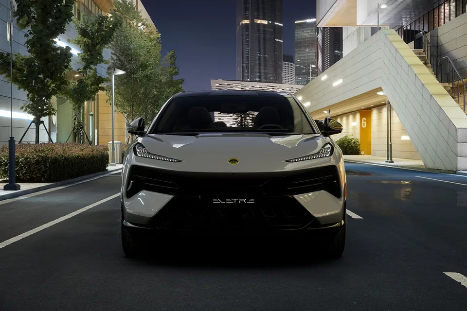 Lotus Eletre 2026 — SUV / кроссовер