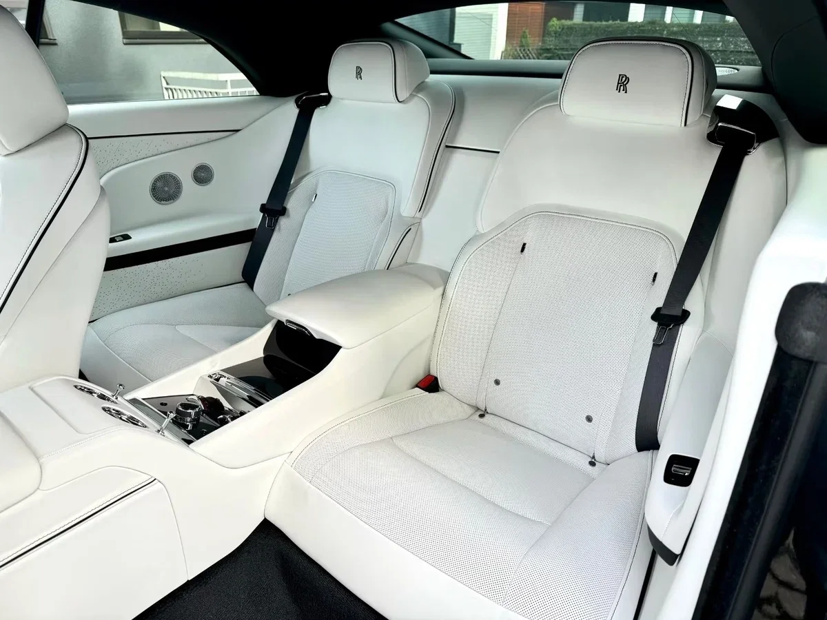 Rolls-Royce Spectre — I Рестайлинг (Series II) — внешний вид