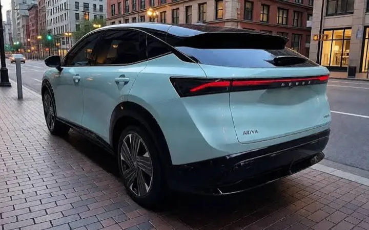 Nissan Ariya 2026 года: какой электрокроссовер выбрать — запас хода 640 км или полный привод e-4ORCE?
