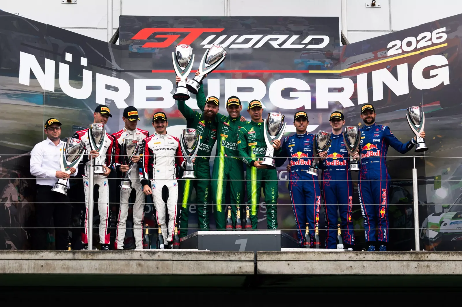 Aston Martin Vantage выиграл этап GT World Challenge Europe на Нюрбургринге