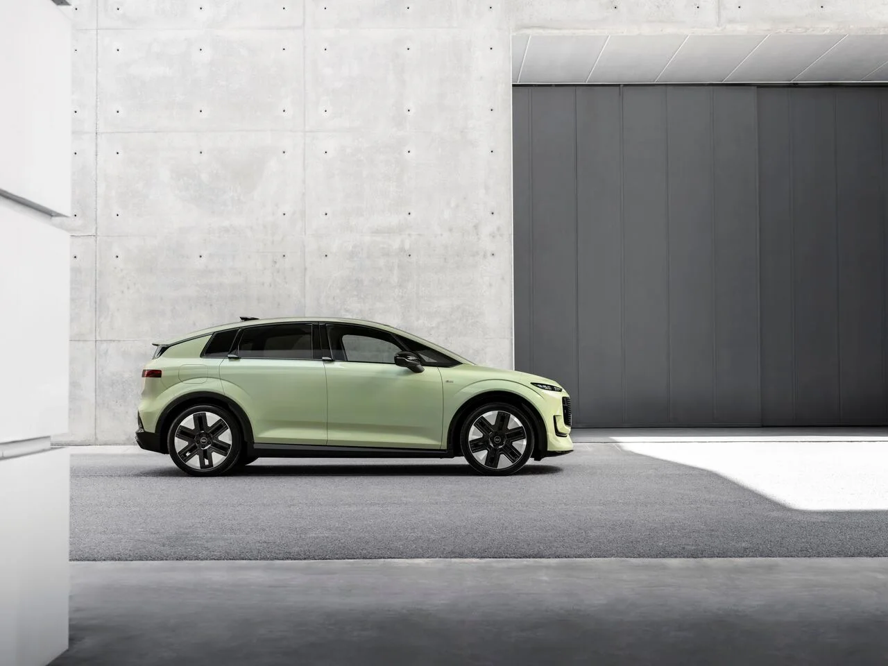 Audi представила A2 e-tron: самый эффективный электромобиль марки с расходом 12,8 кВт·ч/100 км