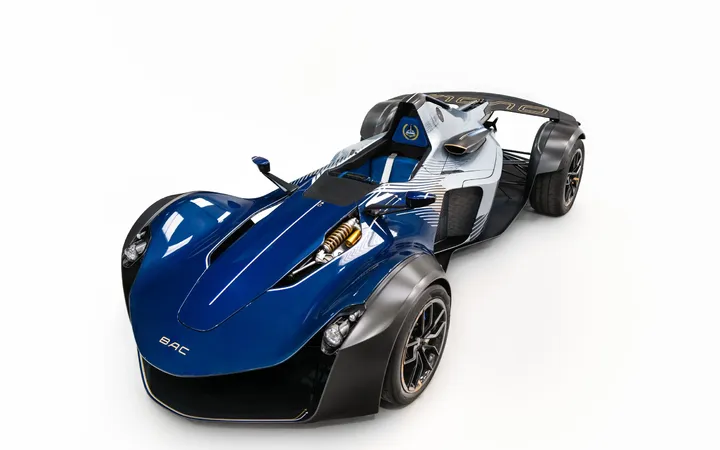 BAC Mono дебютировал на Ближнем Востоке с уникальной персонализацией