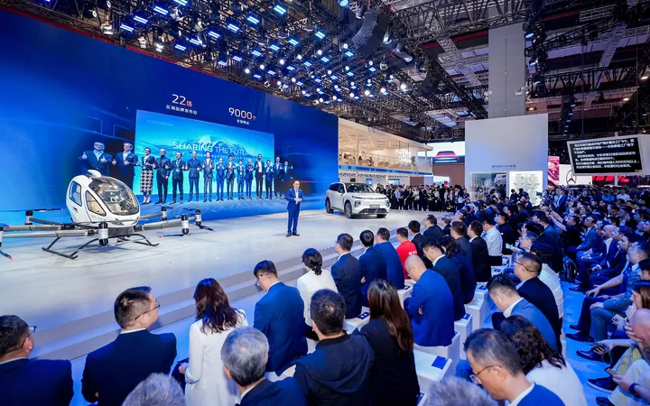 Changan представил на Auto Shanghai 2025 три флагманские модели и концепты будущей мобильности