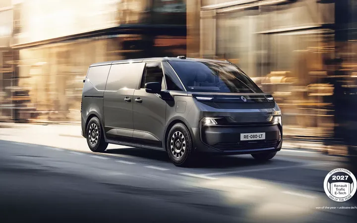 Электрический Renault Trafic Van E-Tech признан «Фургоном года 2027»