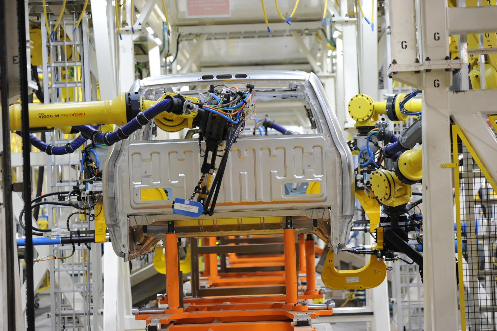 Ford отмечает 75-летие исследовательского подразделения