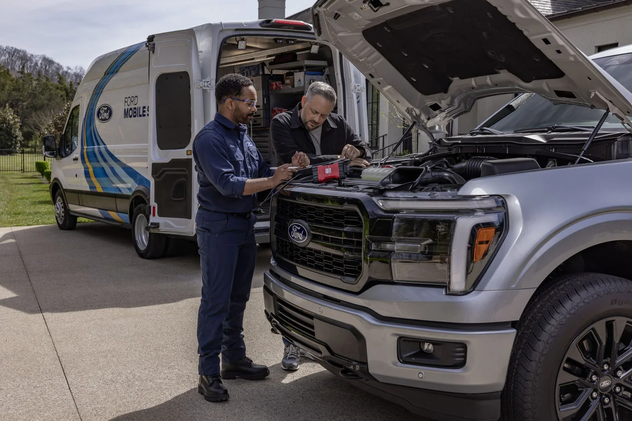 Ford запускает кампанию Real Parts. Real Pros. Real Easy с комиком Нейтом Баргатце