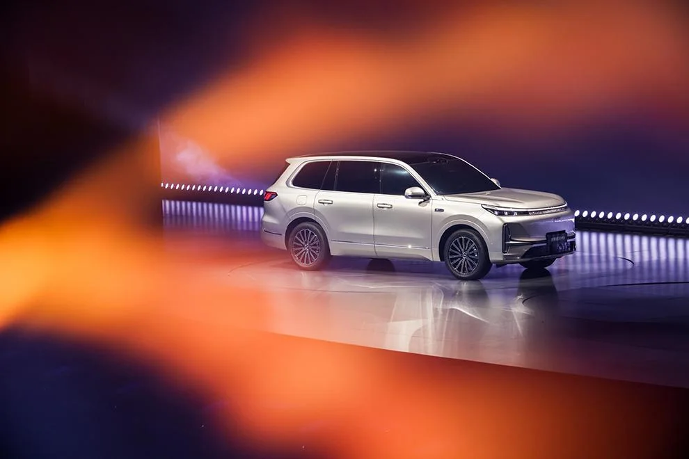 Geely Galaxy M9 отмечает год на рынке Китая: более 65 000 проданных кроссоверов и свыше 60 наград