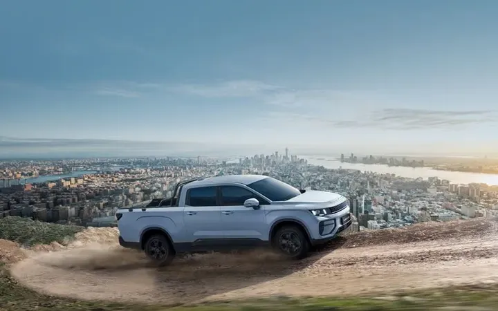 Geely Riddara представила электрический пикап RD6 Econ для рынков Юго-Восточной Азии