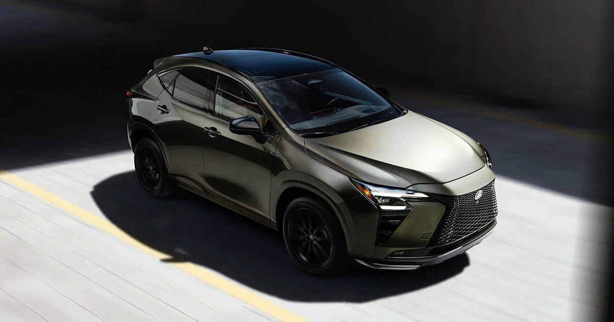 Lexus представил обновлённый NX: новая гибридная система и Sensory Concierge