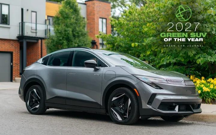 Mitsubishi Eclipse Sportback EV стал «Зелёным SUV 2027 года» по версии Green Car Journal