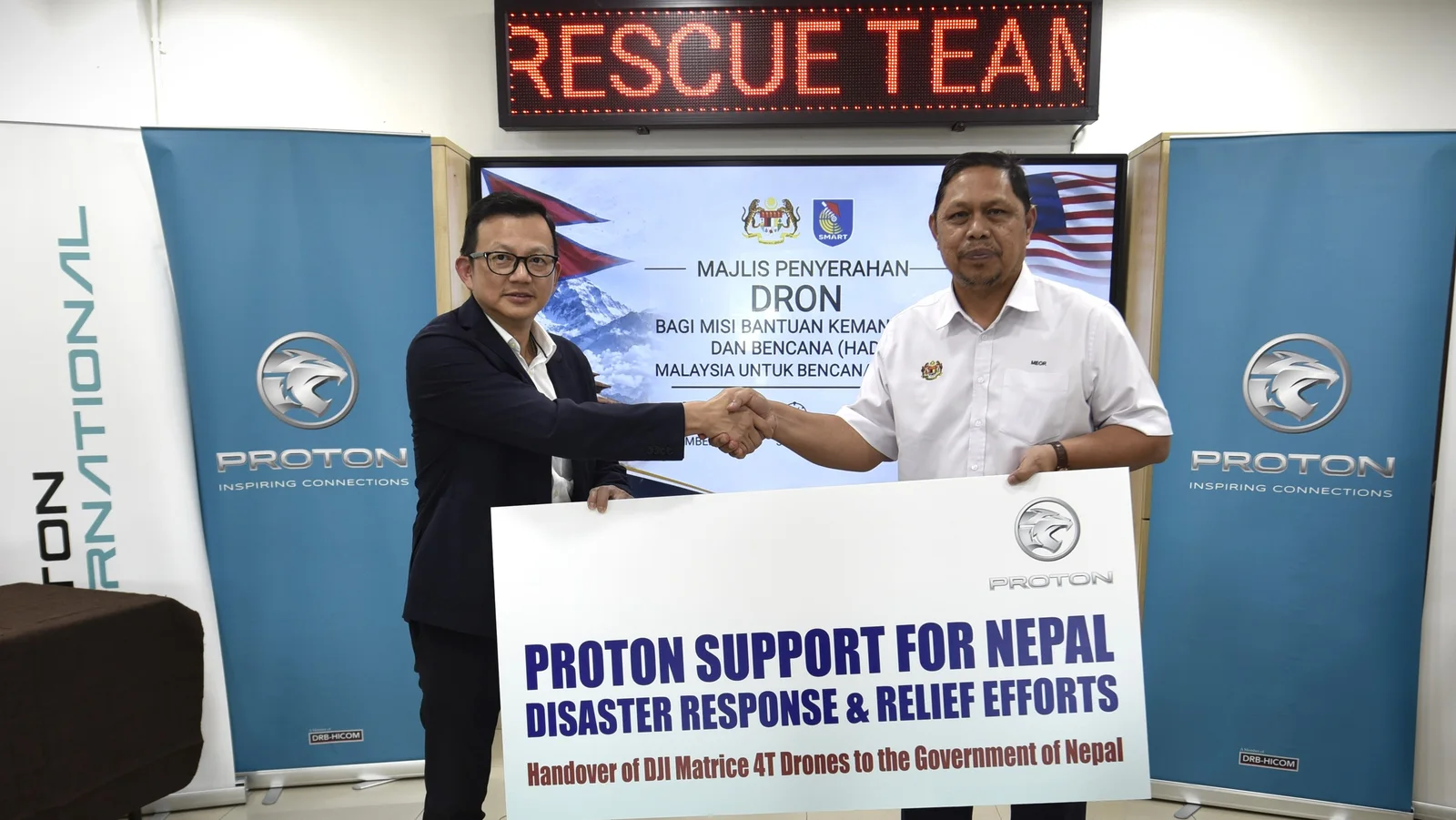 Proton передал Непалу дроны для помощи после наводнений