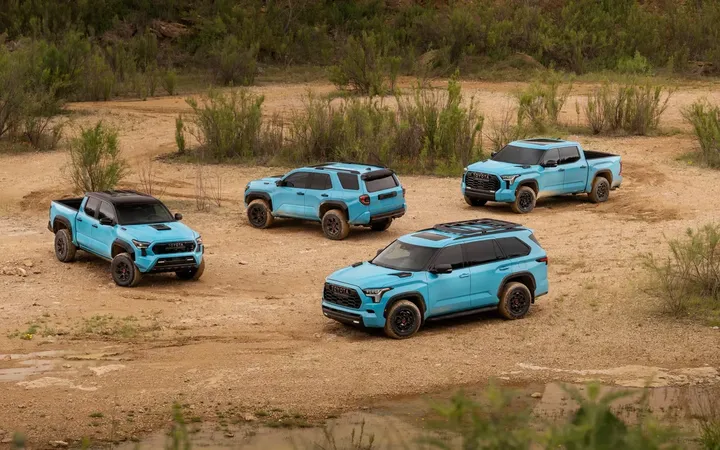 Toyota представила новый цвет Wave Maker для TRD Pro 2026