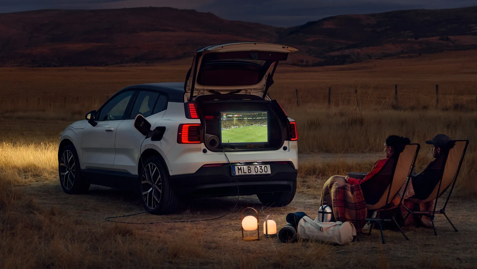 Volvo EX30 получил функцию внешнего питания и Plug & Charge