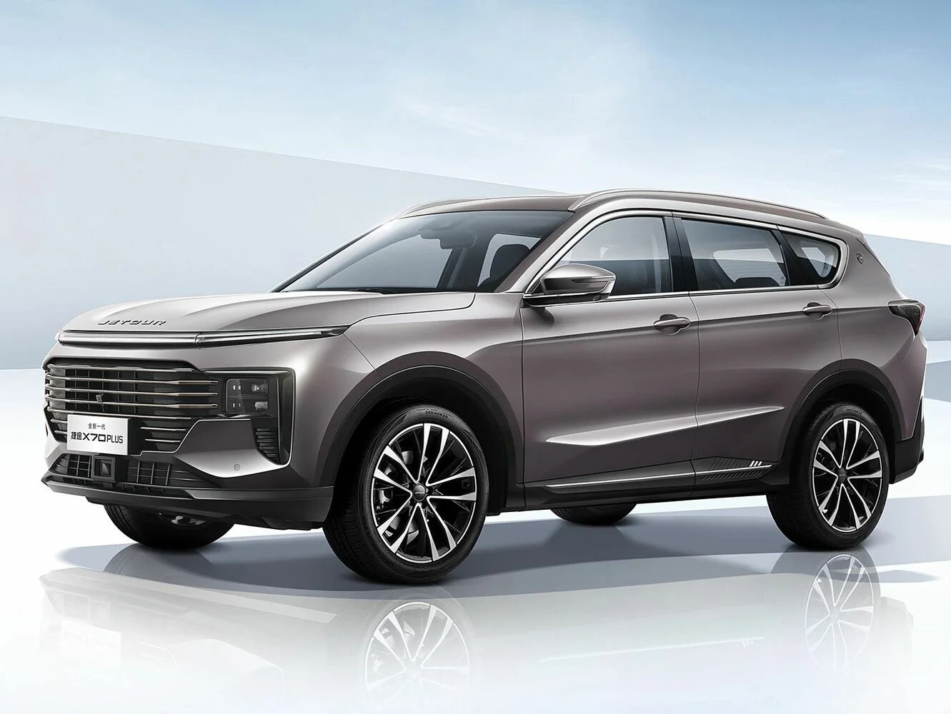 Jetour X70+ 2026 года: какой мотор и компоновку выбрать для семьи