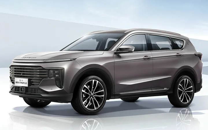 Jetour X70+ 2026 года: какой мотор и компоновку выбрать для семьи