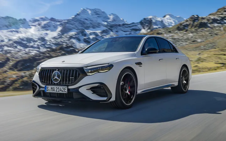 Mercedes-Benz E-Класс AMG 2026 года: седан или универсал — что выбрать?