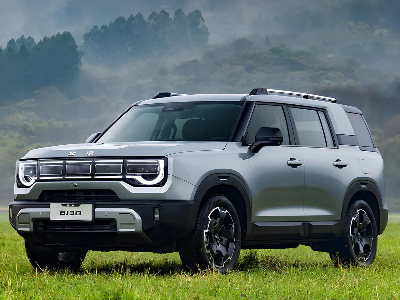 BAIC BJ30 2026 года: какой гибрид выбрать — 335 или 410 л.с.?
