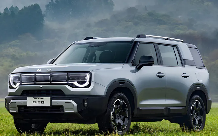 BAIC BJ30 2026 года: какой гибрид выбрать — 335 или 410 л.с.?