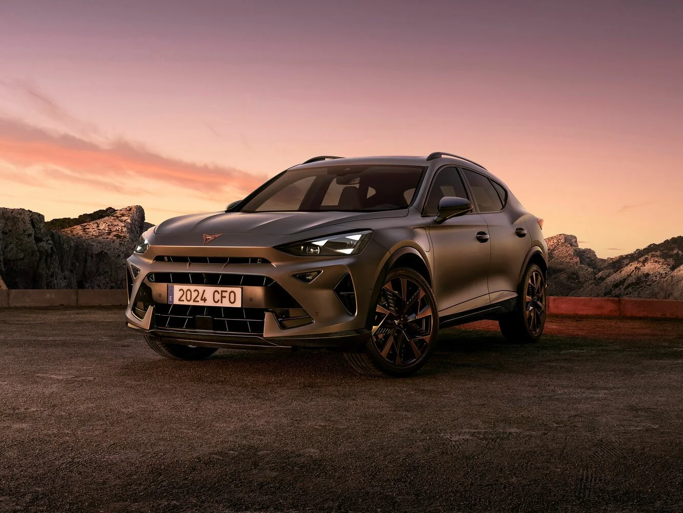 Cupra Formentor 2026 года: как выбрать версию — от экономичного гибрида до 390-сильного VZ5