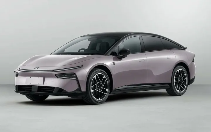 XPeng P7+ 2026 года: какой электролифтбек выбрать — 245 или 313 л.с.?