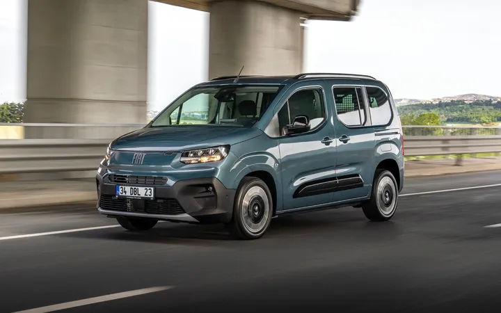 Fiat Doblo 2026 года: практичный минивэн с багажником до 3000 литров и выбором силовых установок