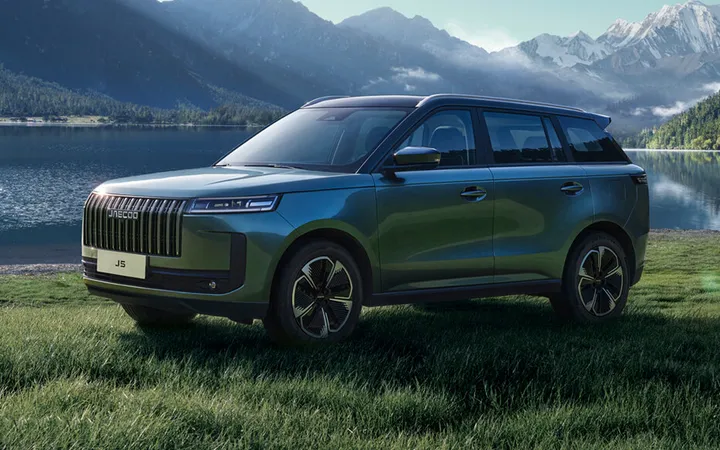 Jaecoo J6 2026 года: какой кроссовер выбрать — передний или полный привод?