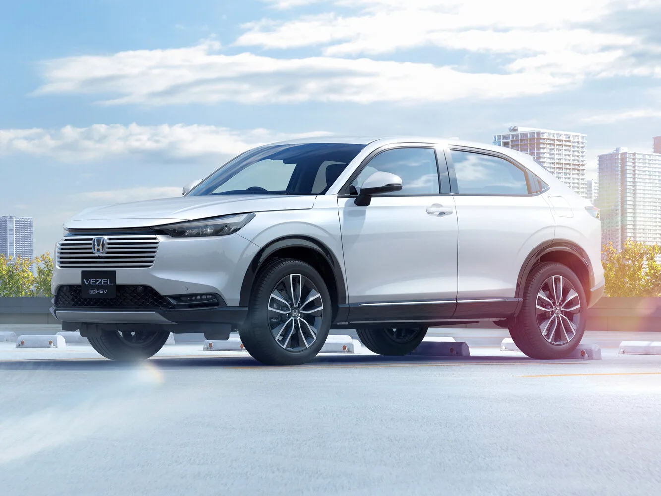 Honda Vezel 2026 года: какой гибрид выбрать — передний или полный привод?