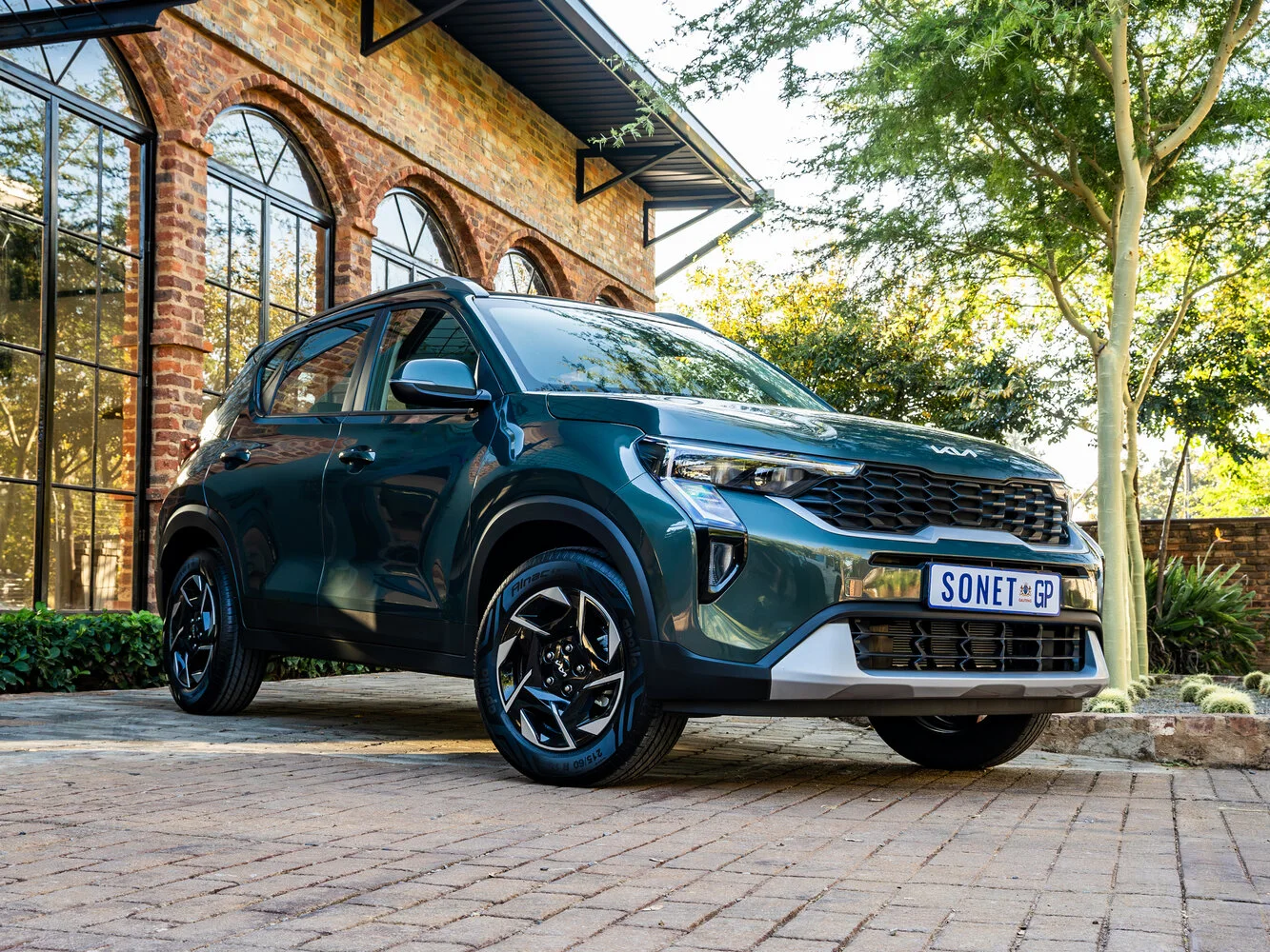 Kia Sonet 2026 года: какой мотор выбрать для города и трассы